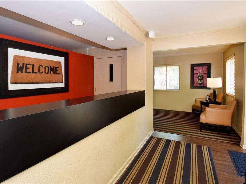 Suburban Studios Copley Akron West Luaran gambar