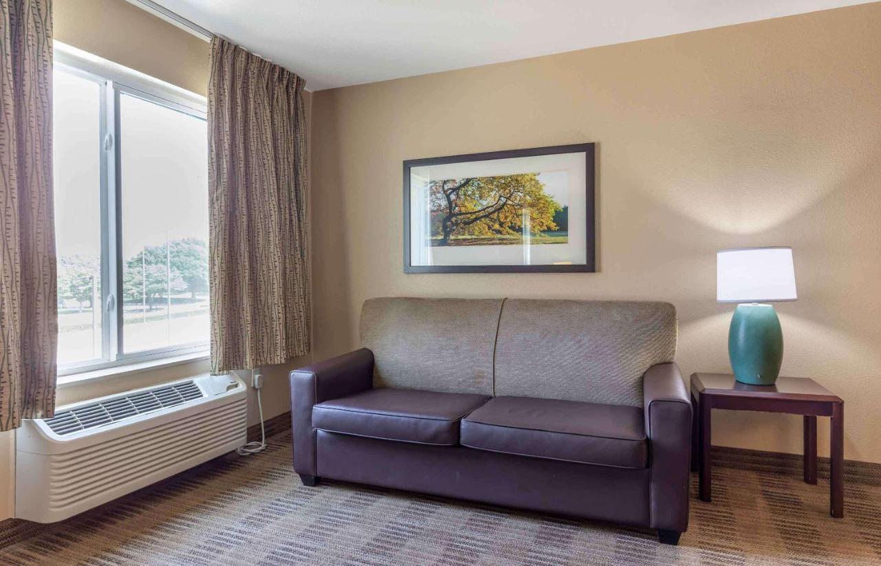 Suburban Studios Copley Akron West Luaran gambar