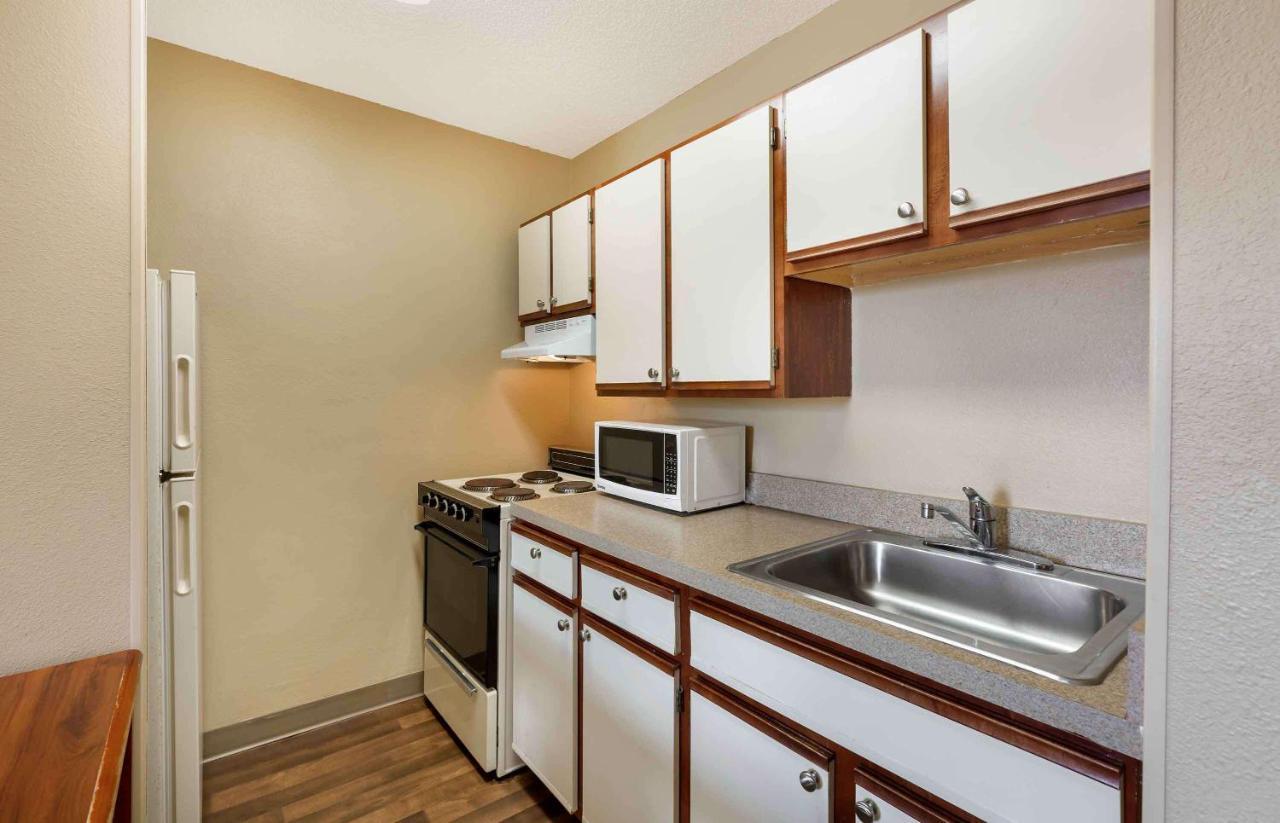 Suburban Studios Copley Akron West Luaran gambar